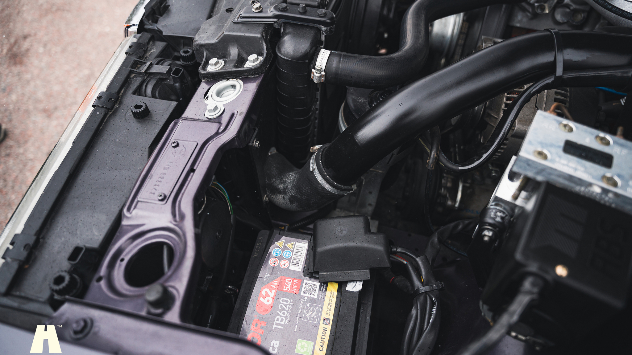 Image of 1995 Volvo 940 SE mechanics