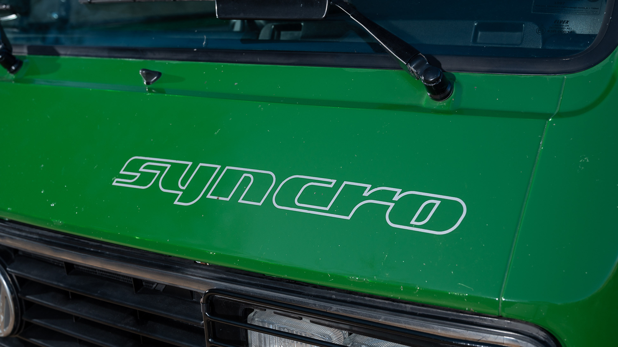Exterior image of 1992 Volkswagen T3 Kombi Syncro 16" Westfalia