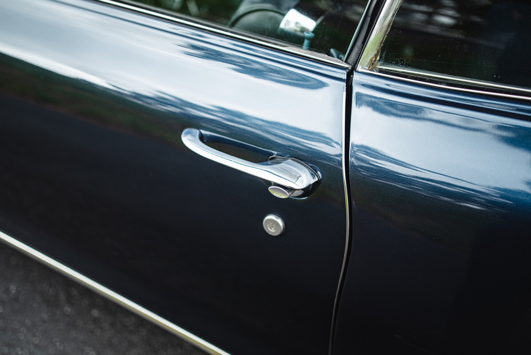 Exterior image of 1965 Pontiac Catalina 421 Tripower-Pack 2+2