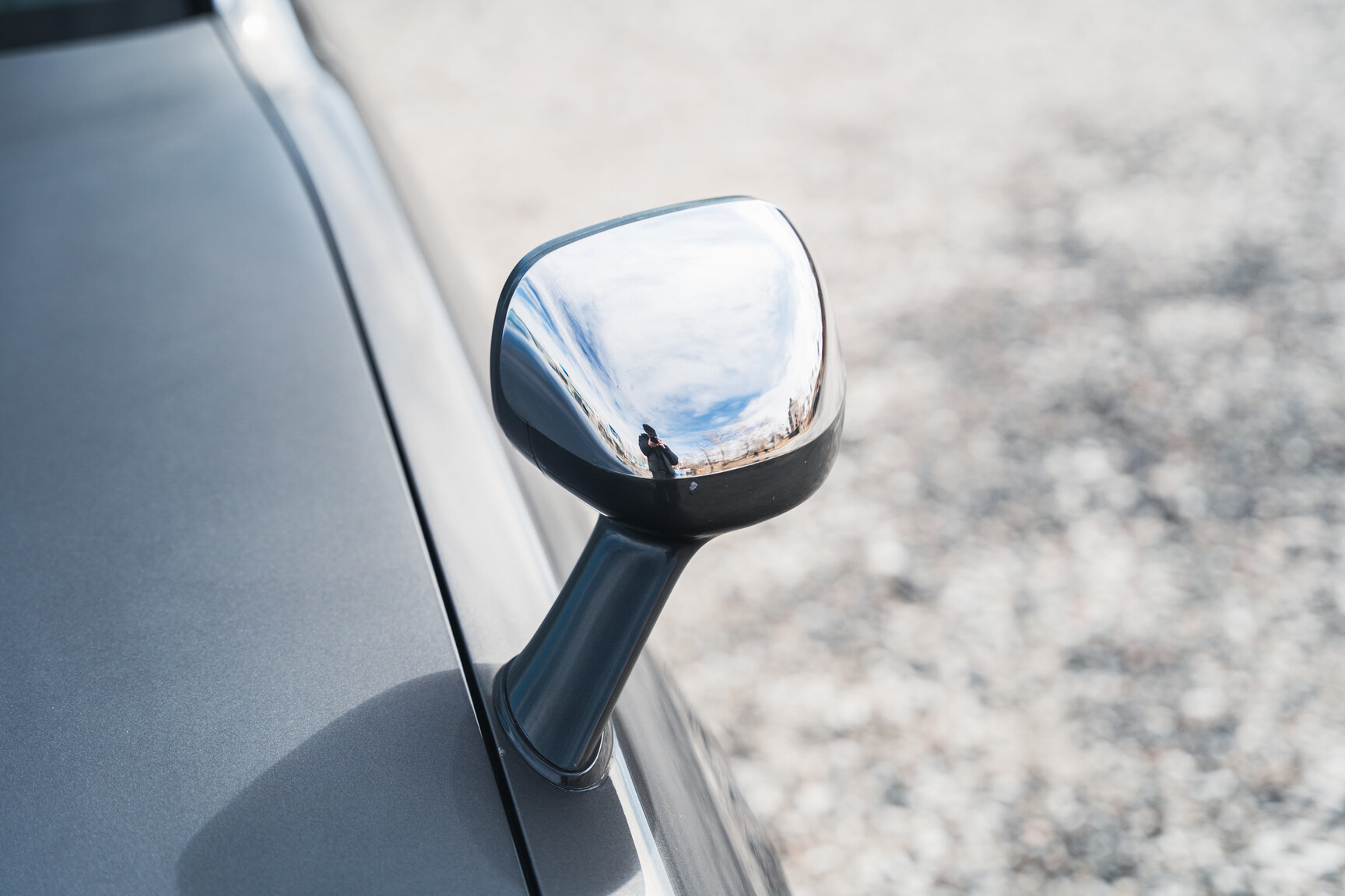 Exterior image of 2000 Toyota Century