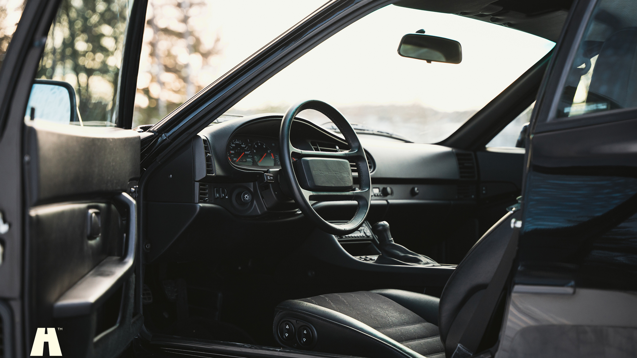 Innenraumfoto von 1990 Porsche 944 S2 (1)