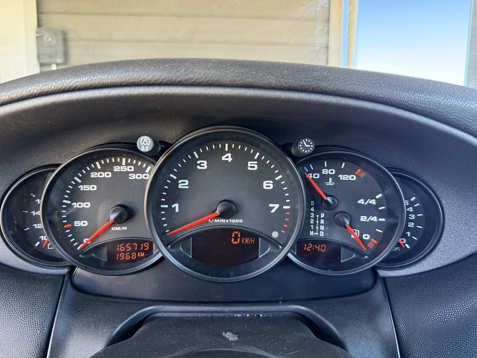 Interiörbild 1998 Porsche 996 Carrera (11)