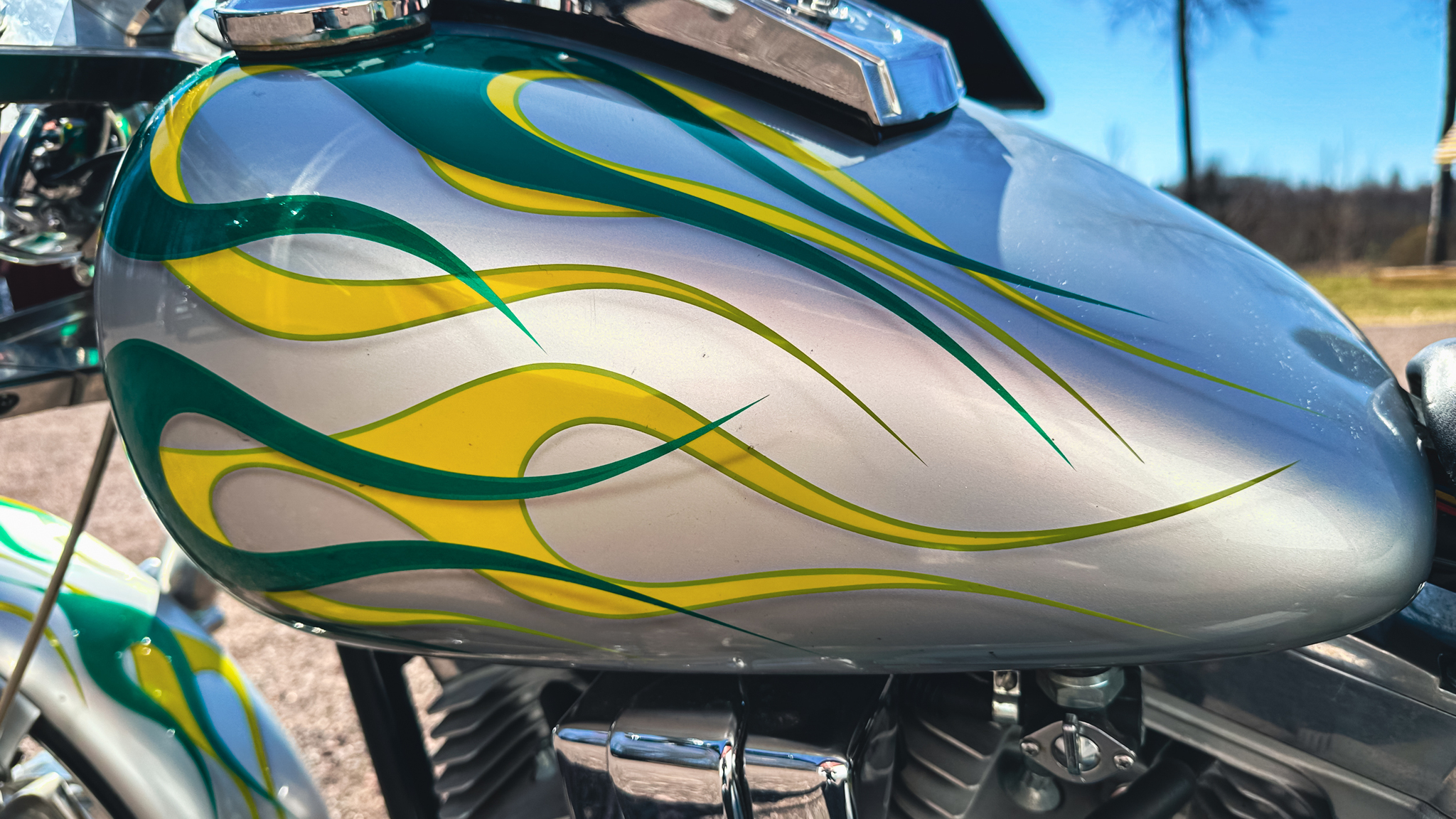 Aussenfoto 2000 Harley-Davidson FXST Custom (23)