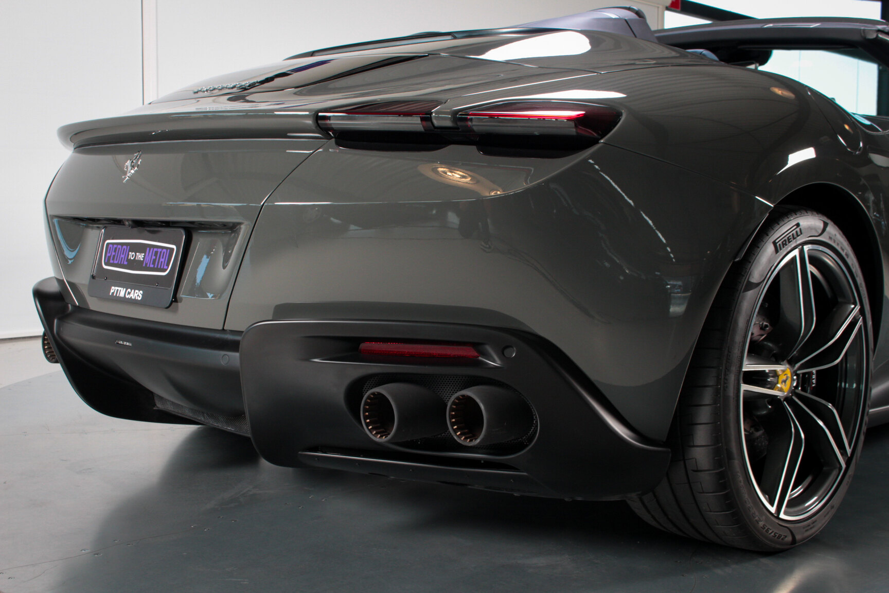 Exterior image of 2024 Ferrari Roma Spider