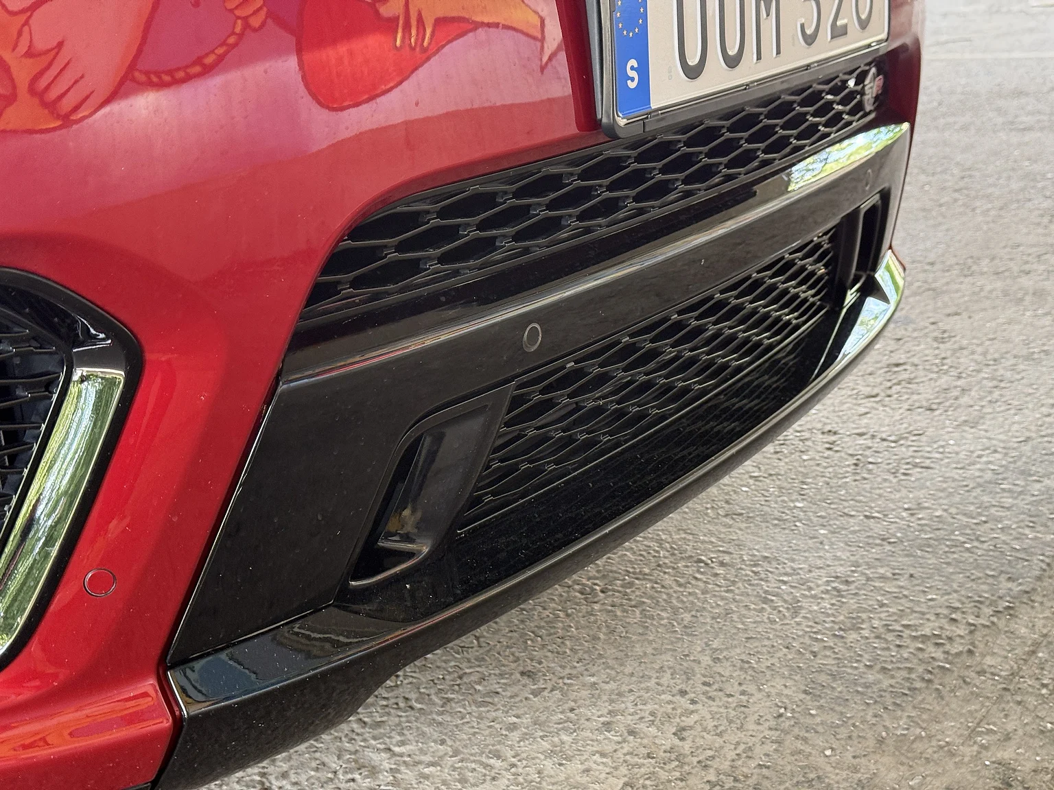 Exteriörbild på 2017 Range Rover Sport SVR (88)