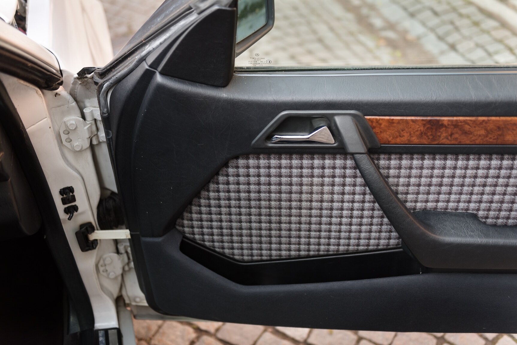 Interiörbild 1992 Mercedes-Benz 300CE-24V 