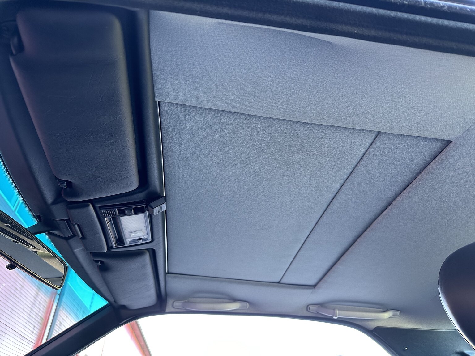 Interiörbild 1990 Mercedes-Benz 300 CE 24V