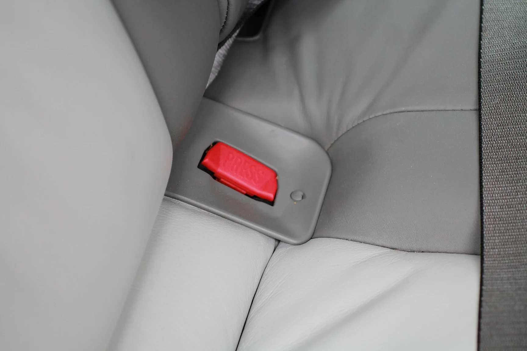 Interior image of 1993 BMW M5 Touring 3.8 Manual (74)