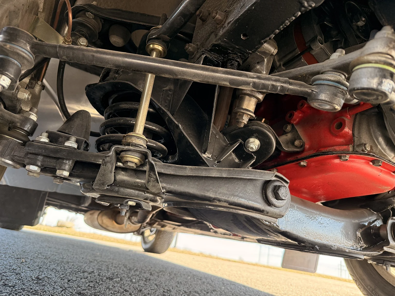 Image of 1966 Volvo P 1800S mechanics (17)