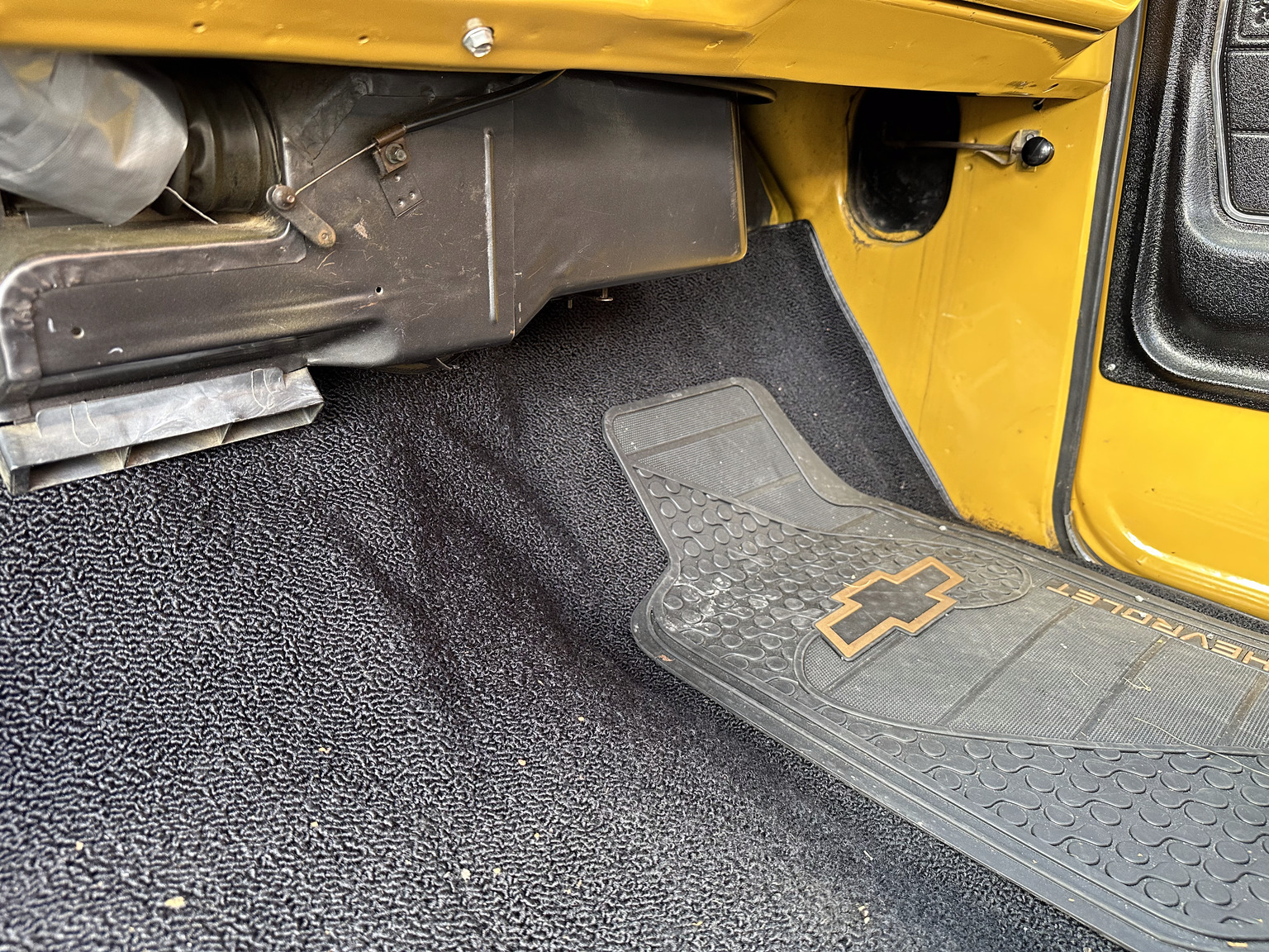 Interior image of 1972 Chevrolet C10 Cheyenne (19)