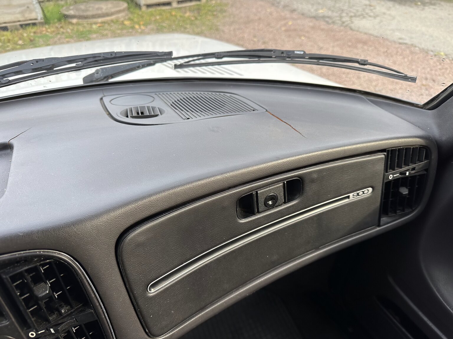 Interior image of 1991 Saab 900 Turbo