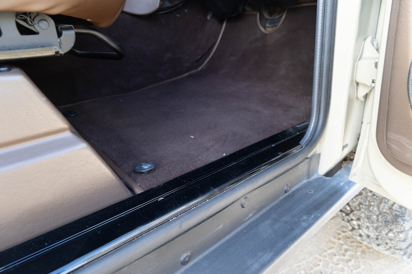 Innenraumfoto von 1991 Range Rover Restomod