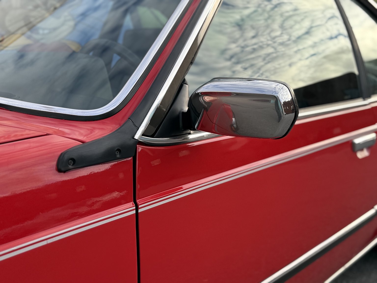 Exteriörbild på 1984 BMW 635CSi