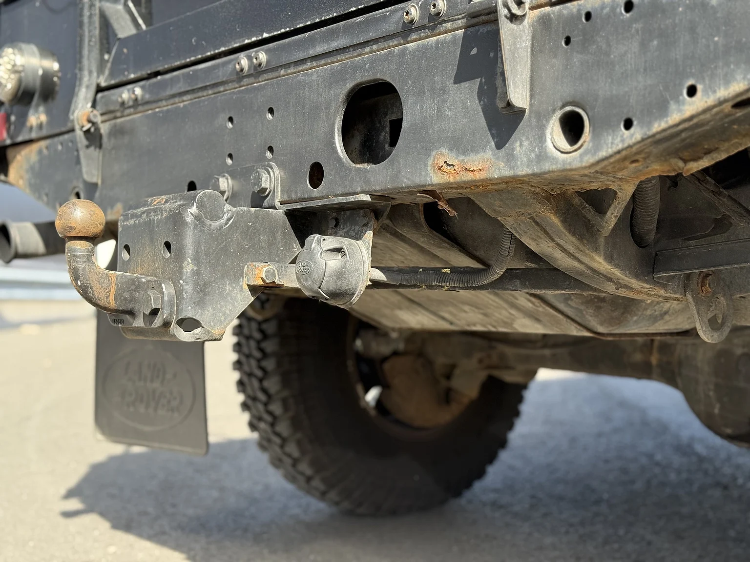 Exterior image of 2000 Land Rover Defender 110 Tomb Raider (44)