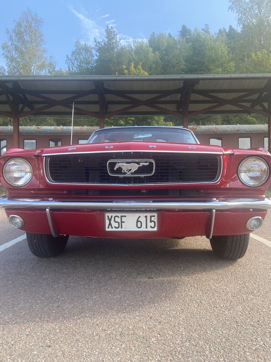Exteriörbild på 1966 Ford Mustang Convertible