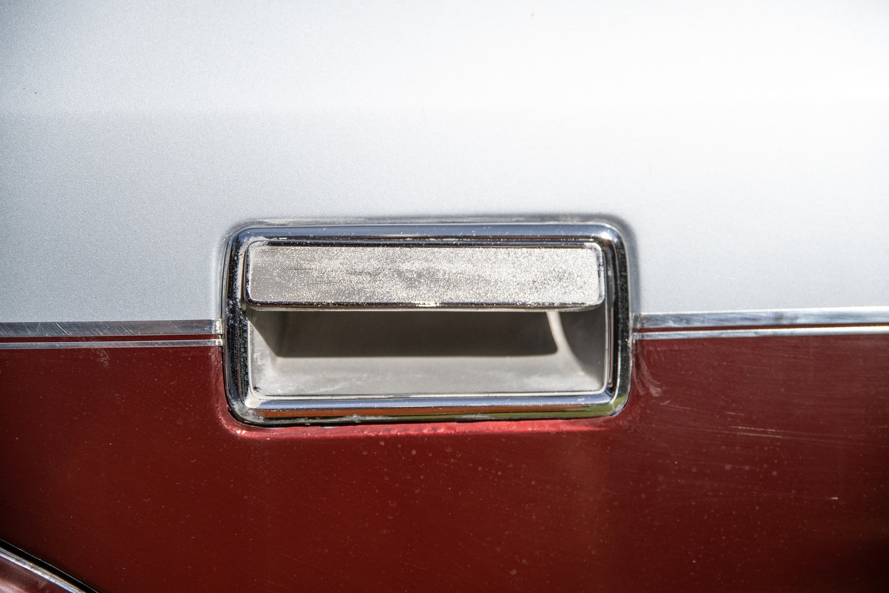 Exteriörbild på 1985 Lincoln Continental 5.0 V8 EFI