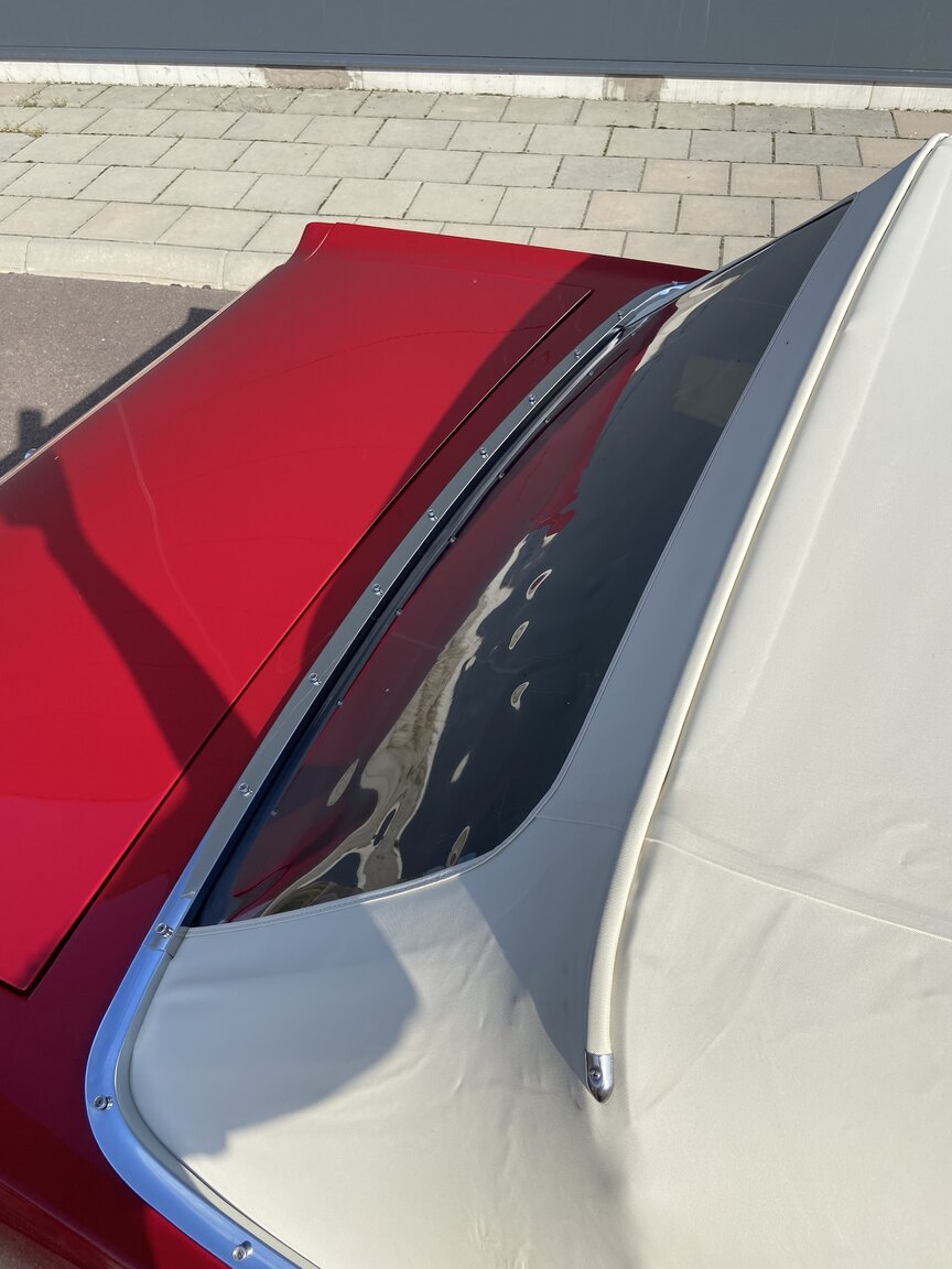 Exteriörbild på 1966 Ford Mustang Convertible