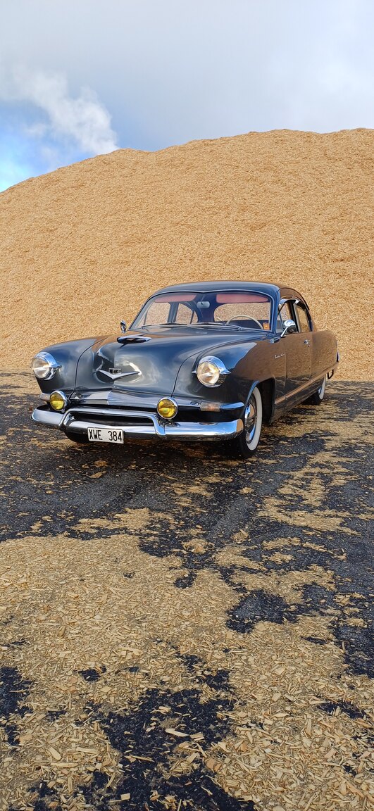 Aussenfoto 1953 Kaiser Deluxe Club 2-door