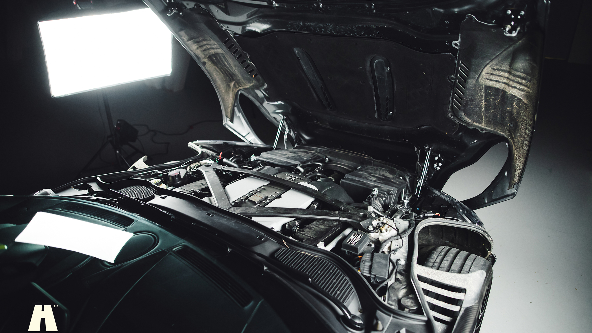 Image of 2019 Aston Martin DB11 AMR (3) mechanics