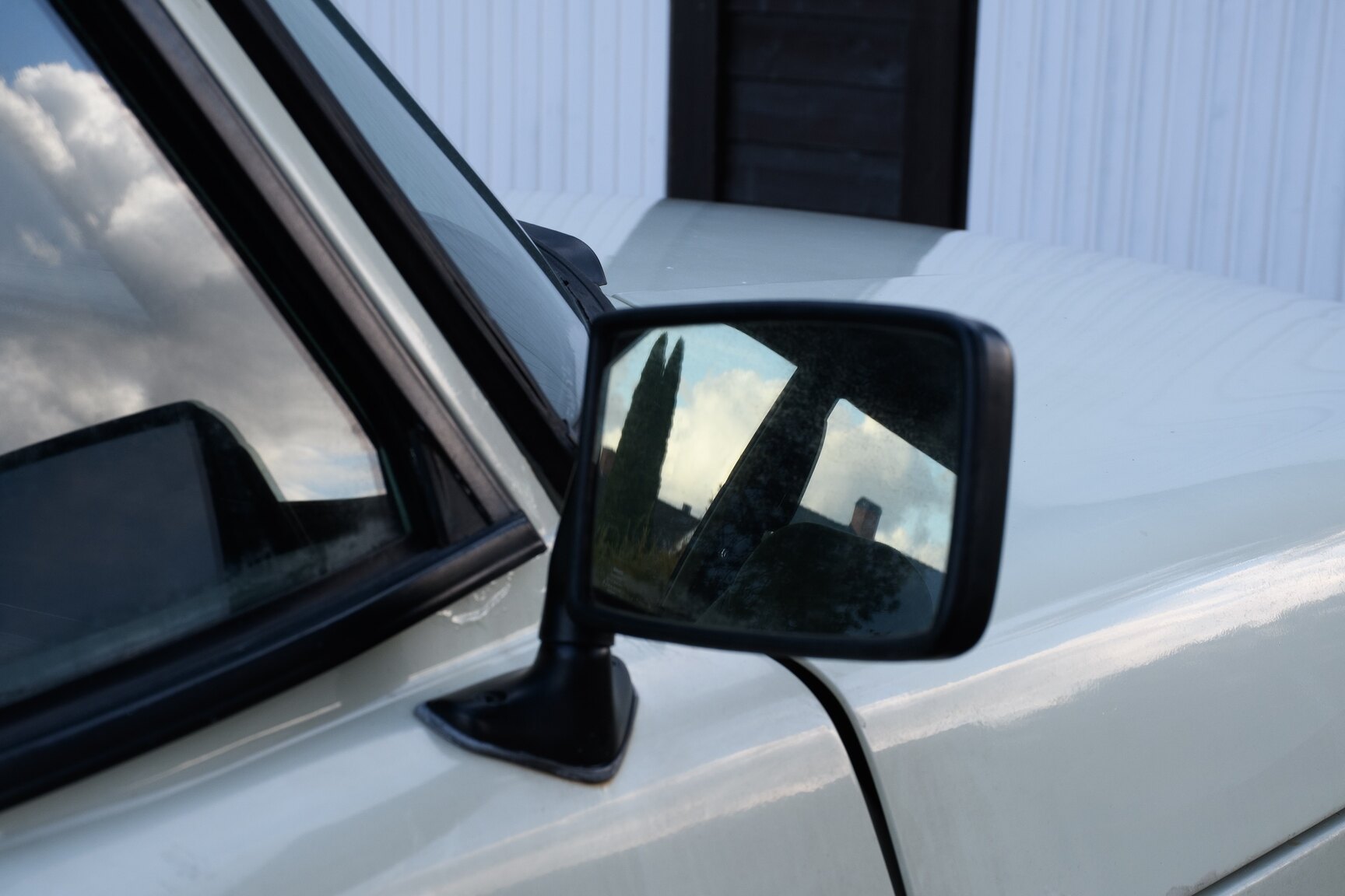 Exterior image of 1980 SAAB 99 2.0 Turbo