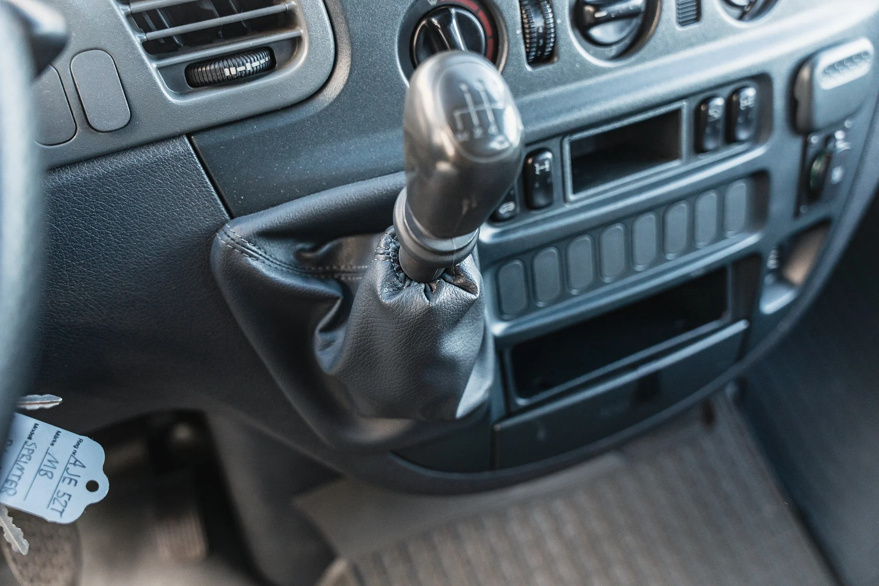 Interior image of 2004 Mercedes-Benz Sprinter 4x4 Campervan/Overlander (88)