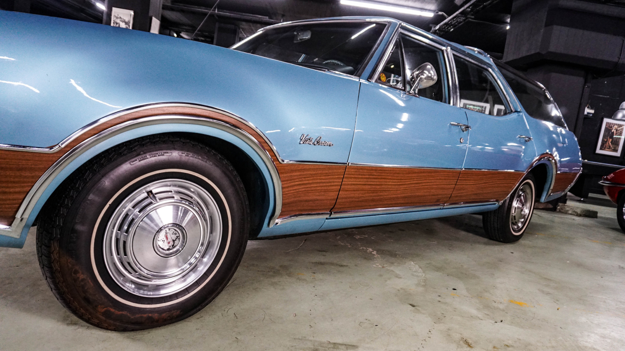 Exterior image of 1968 Oldsmobile Vista Cruiser