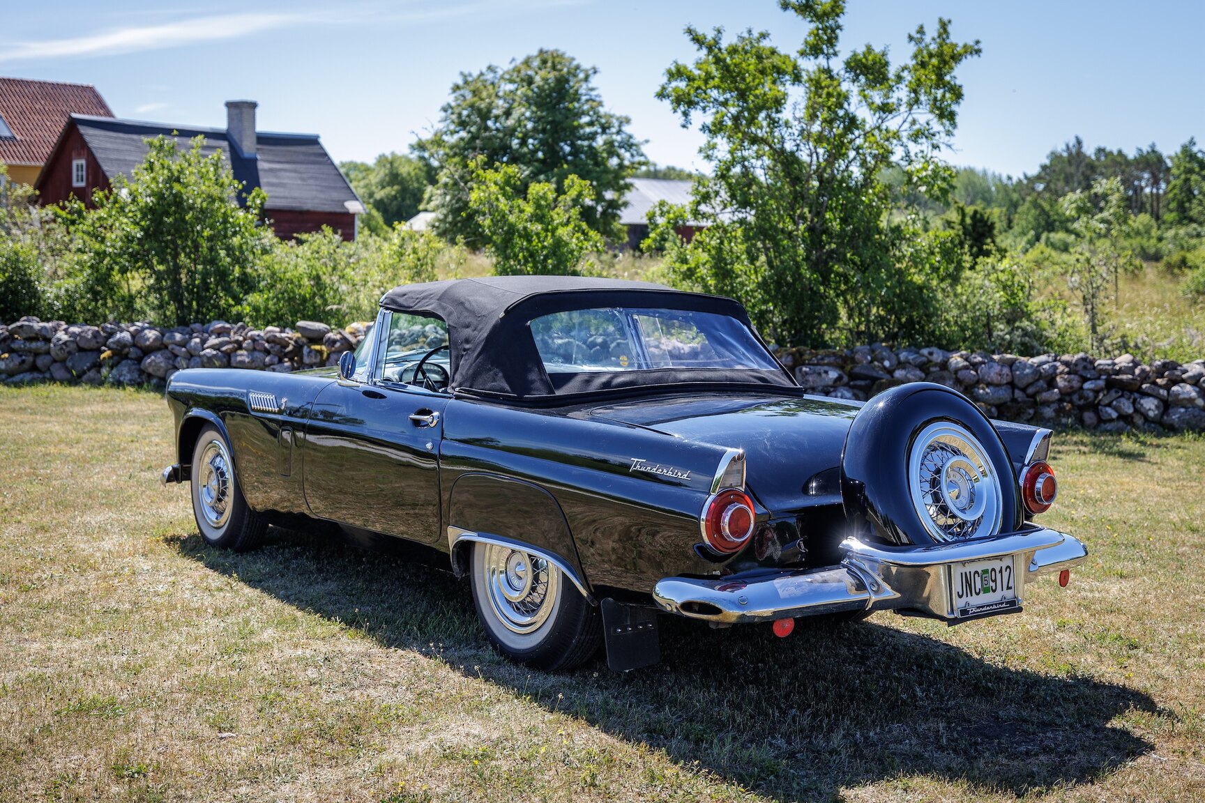 Exterior image of 1956 Ford Thunderbird