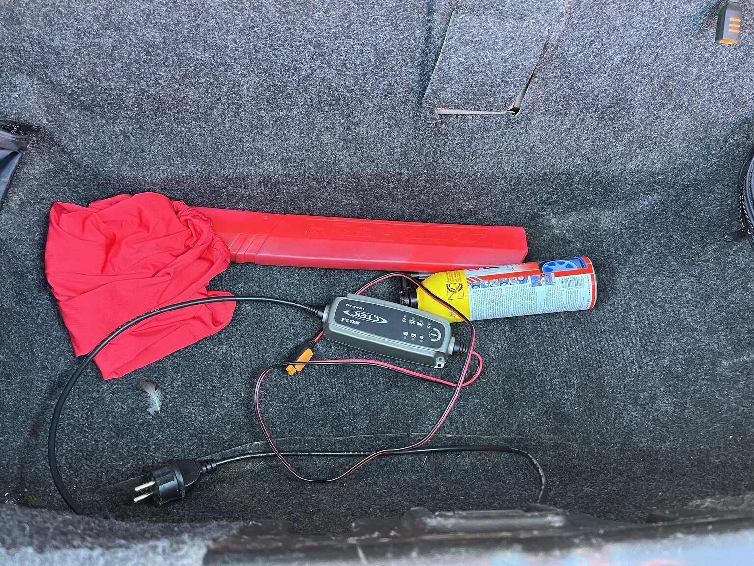 Innenraumfoto von 1998 Alfa Romeo GTV (23)