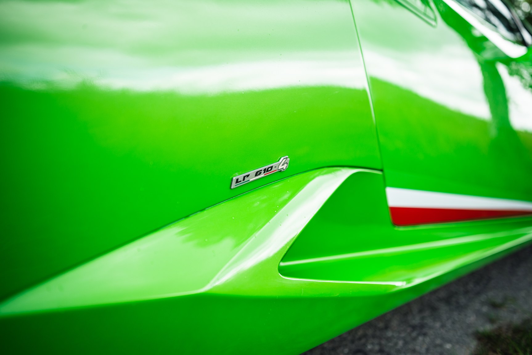Exterior image of 2016 Lamborghini Huracan LP-610-4