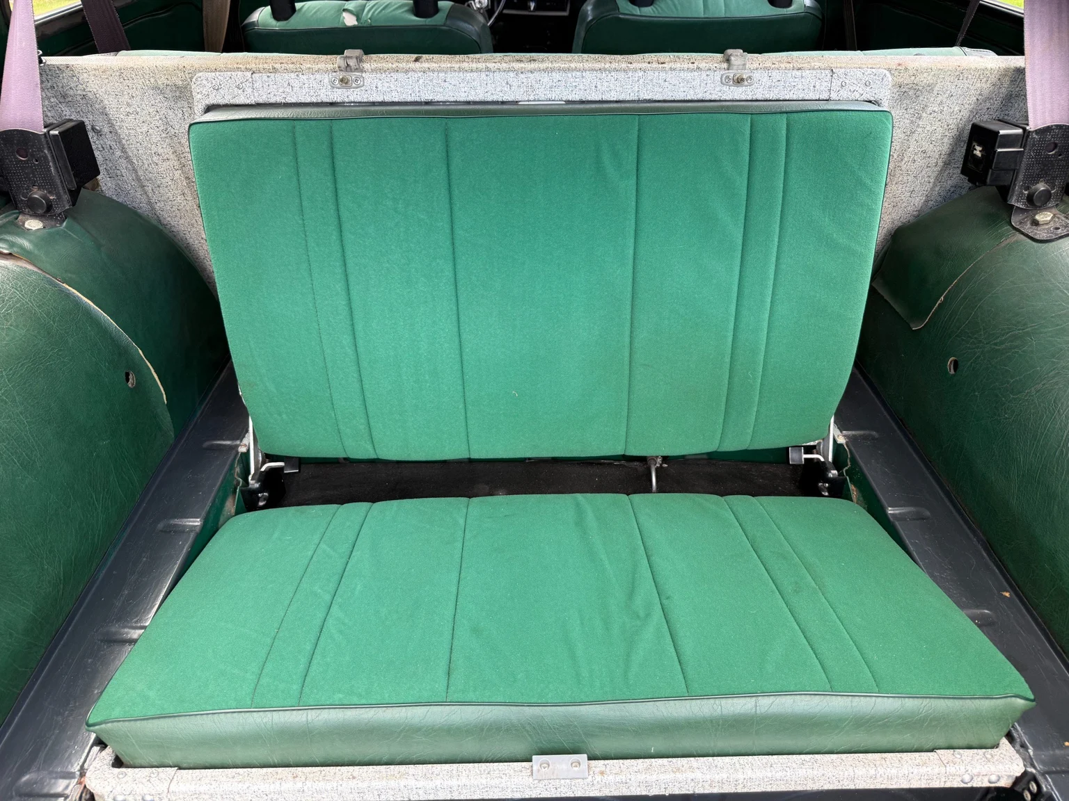 Innenraumfoto von 1975 Saab 95 V4 kombi - 7-sits (39)