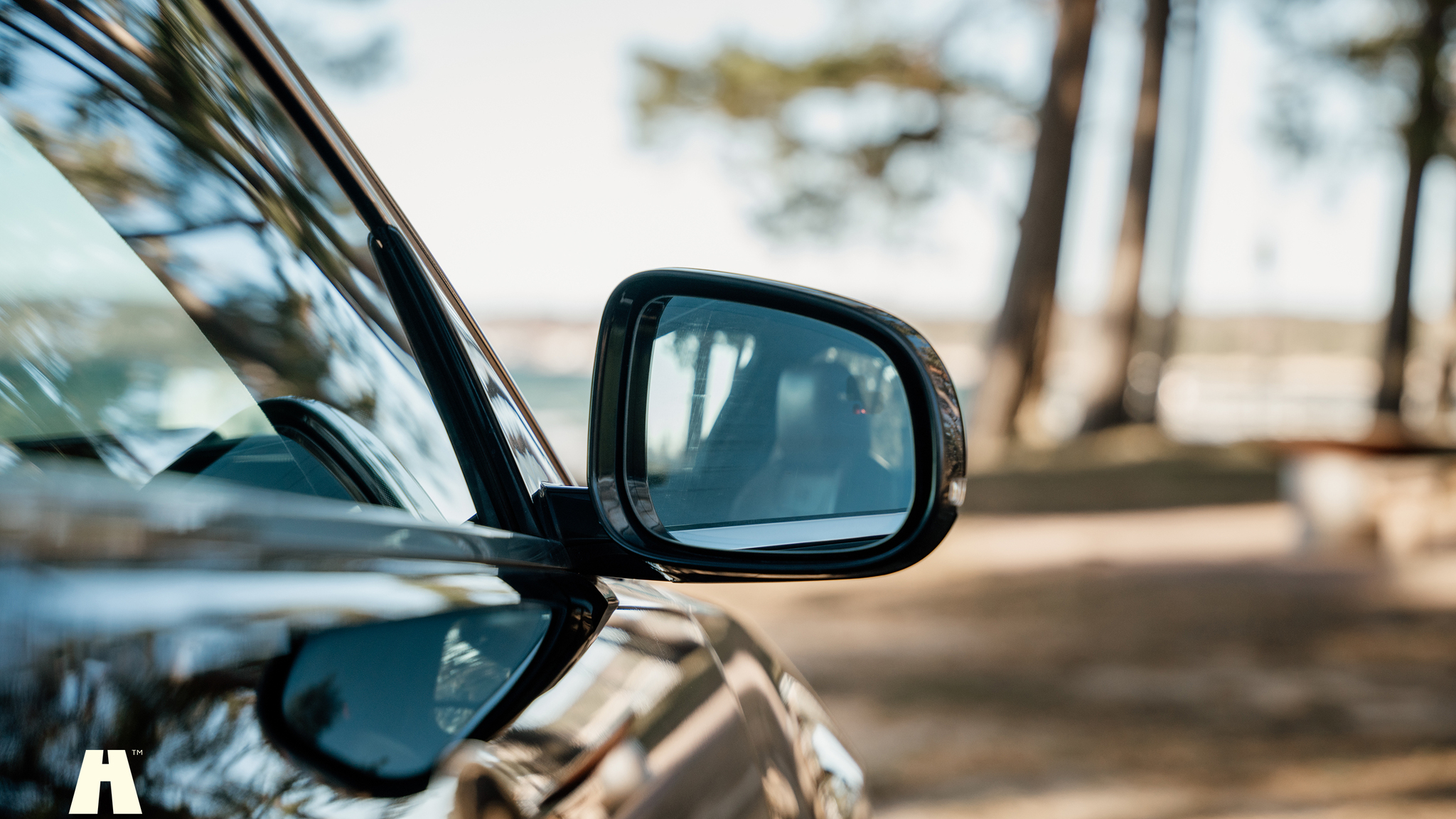 Exterior image of 2010 Jaguar XFR (21)