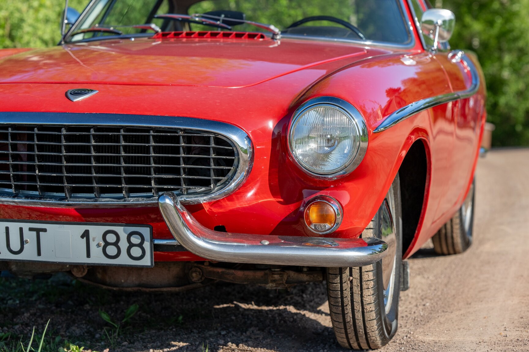 Exterior image of 1961 Volvo P1800