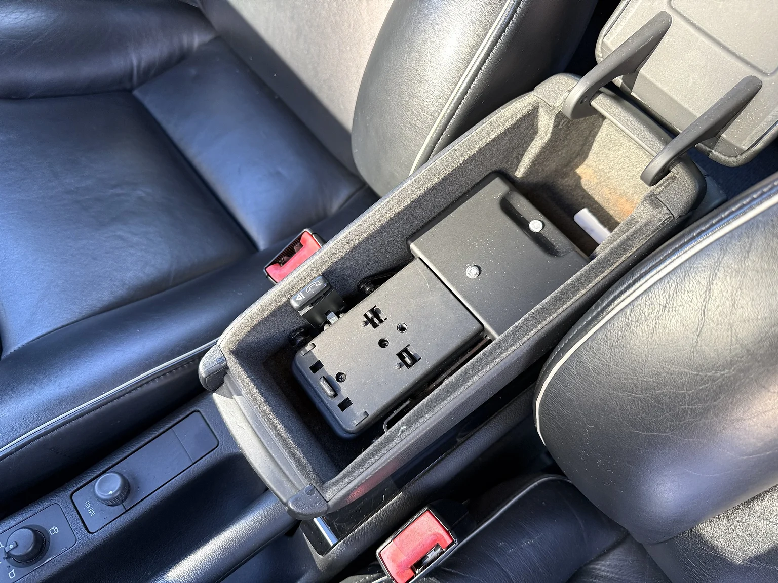 Innenraumfoto von 2002 Audi RS 6 Avant (37)