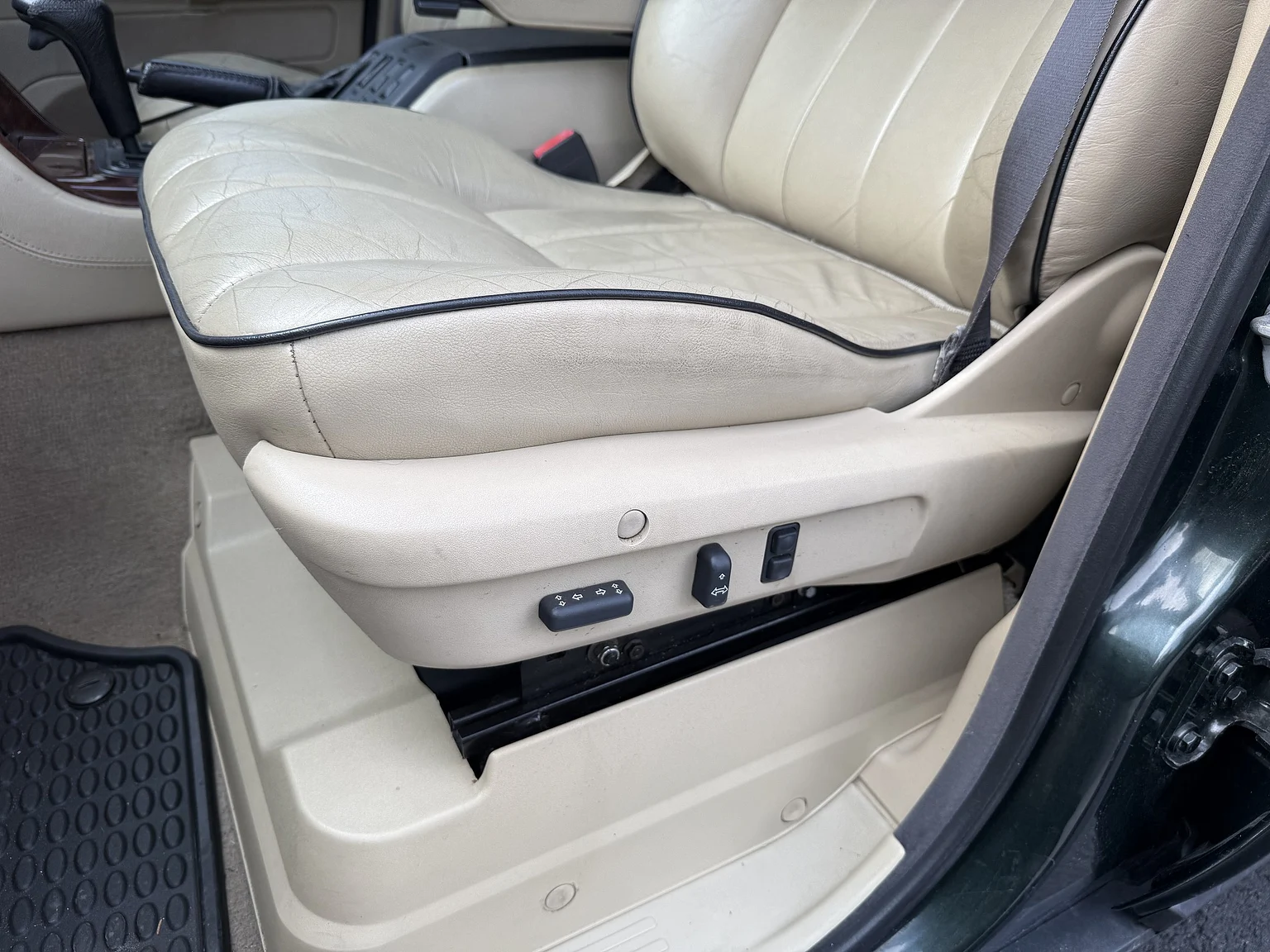 Innenraumfoto von 1998 Land Rover Range Rover P38 (45)