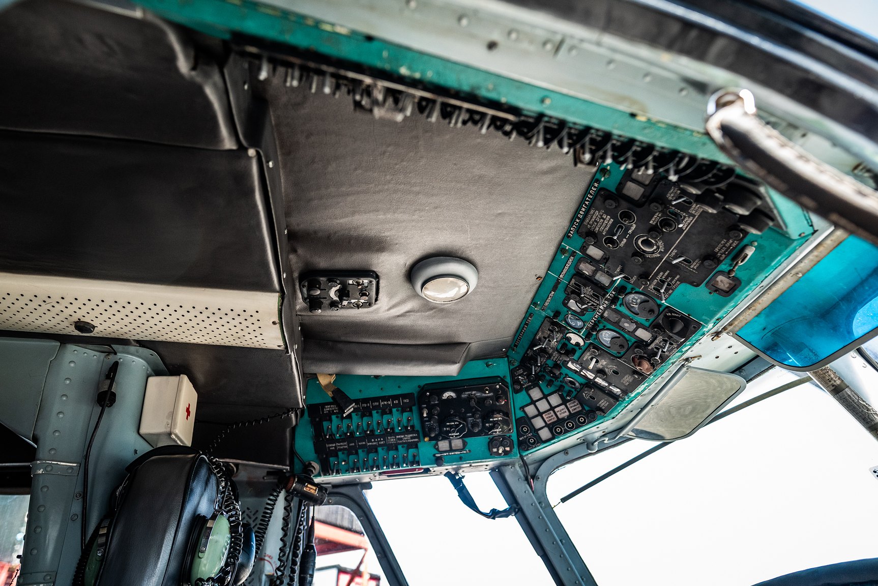 Interiörbild 1974 MIL Mi-2