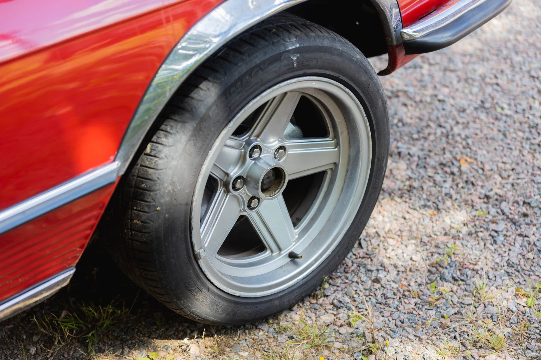 Aussenfoto 1975 Mercedes-Benz 280 SL (64)