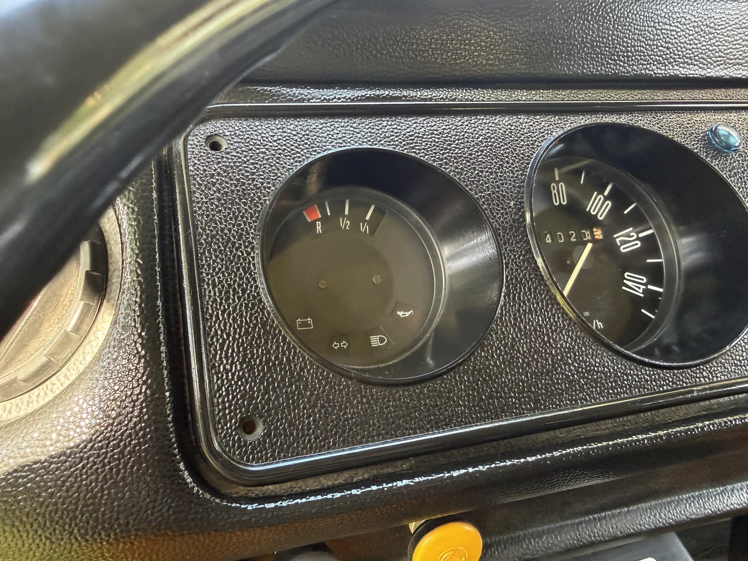 Interiörbild 1975 Volkswagen Transporter Campervan (19)