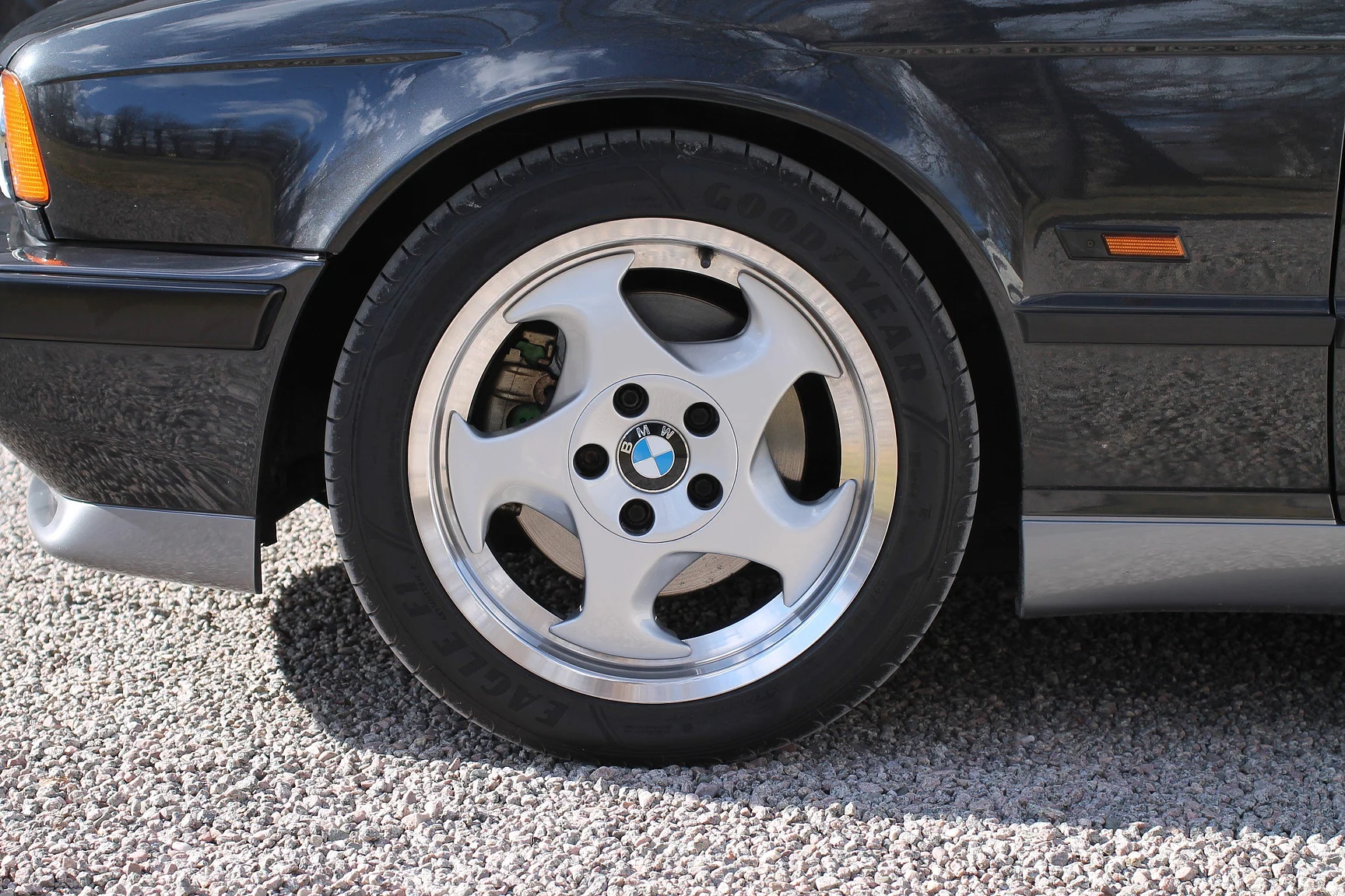 Aussenfoto 1993 BMW E34 M5 Touring  (93)