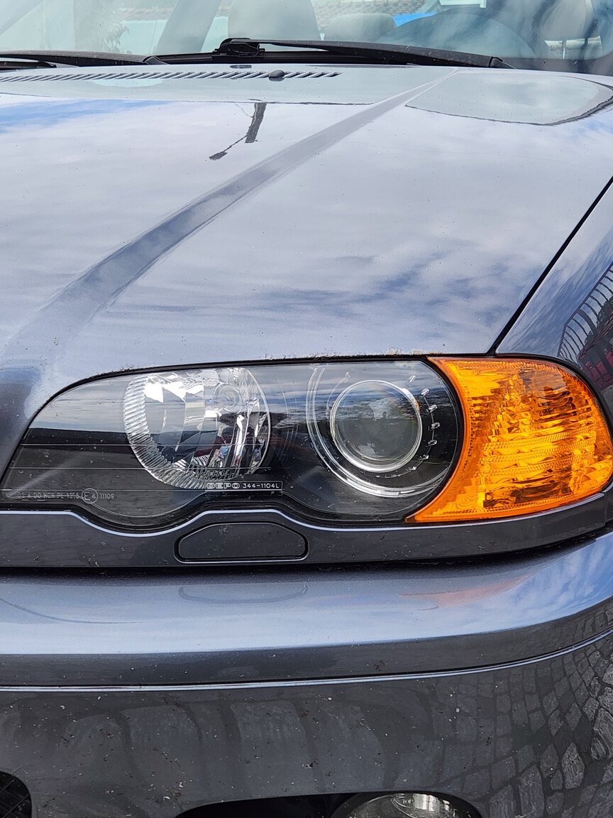 Exteriörbild på 2002  BMW 330Ci 