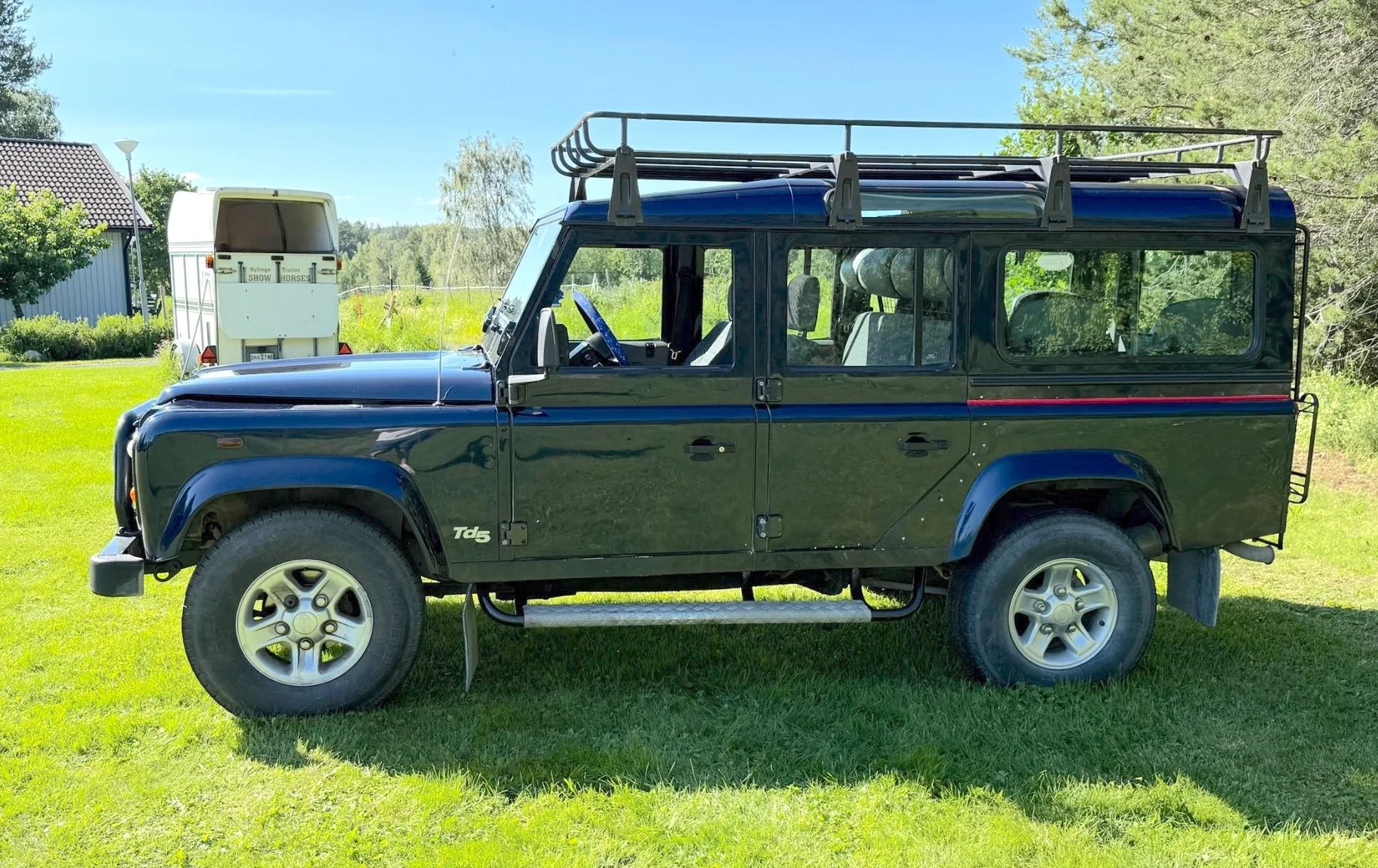 Aussenfoto 2002 Land Rover Defender 110 Kombi Td5 (13)