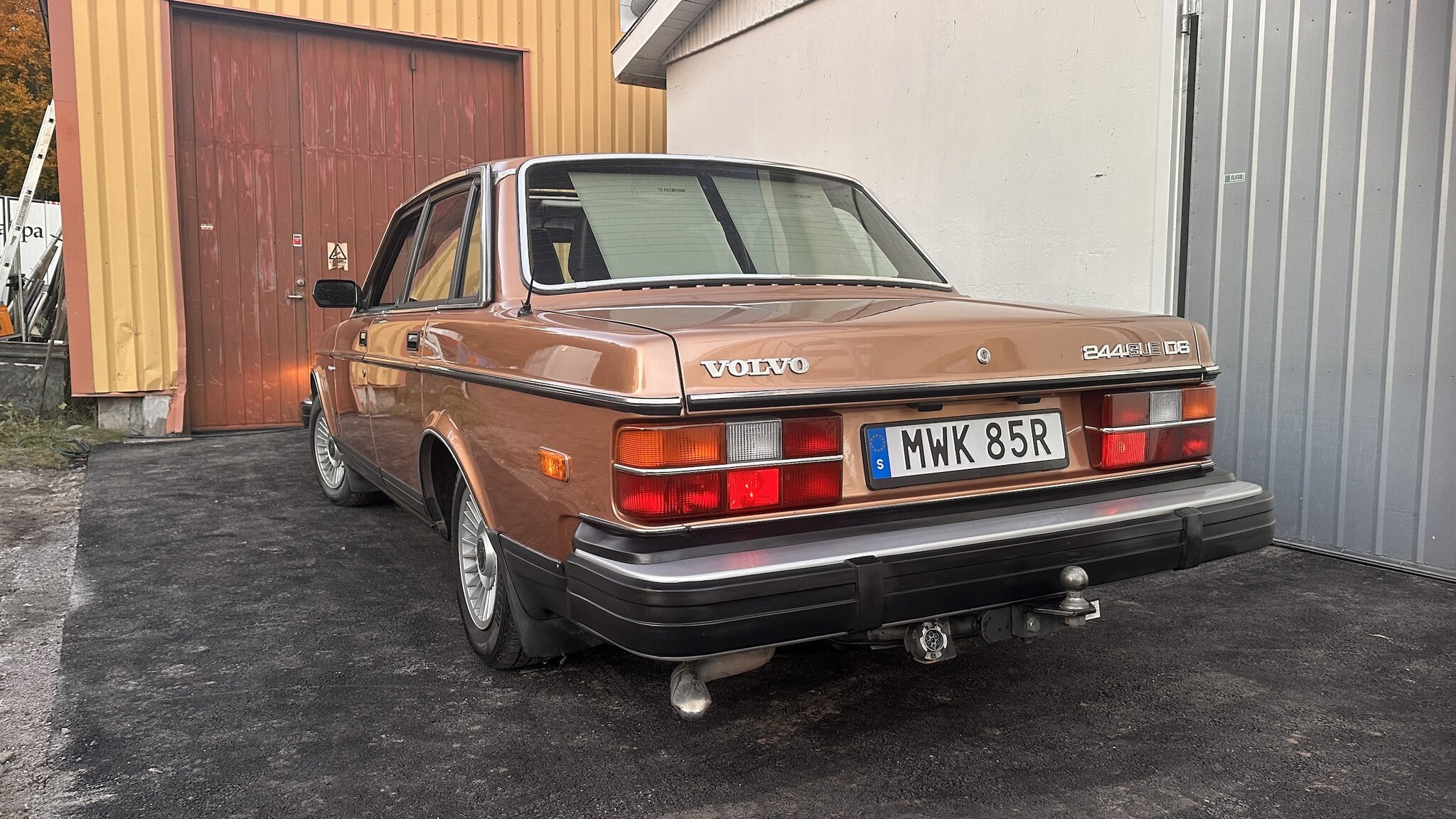 Exteriörbild på 1981 Volvo 244 GLE D6