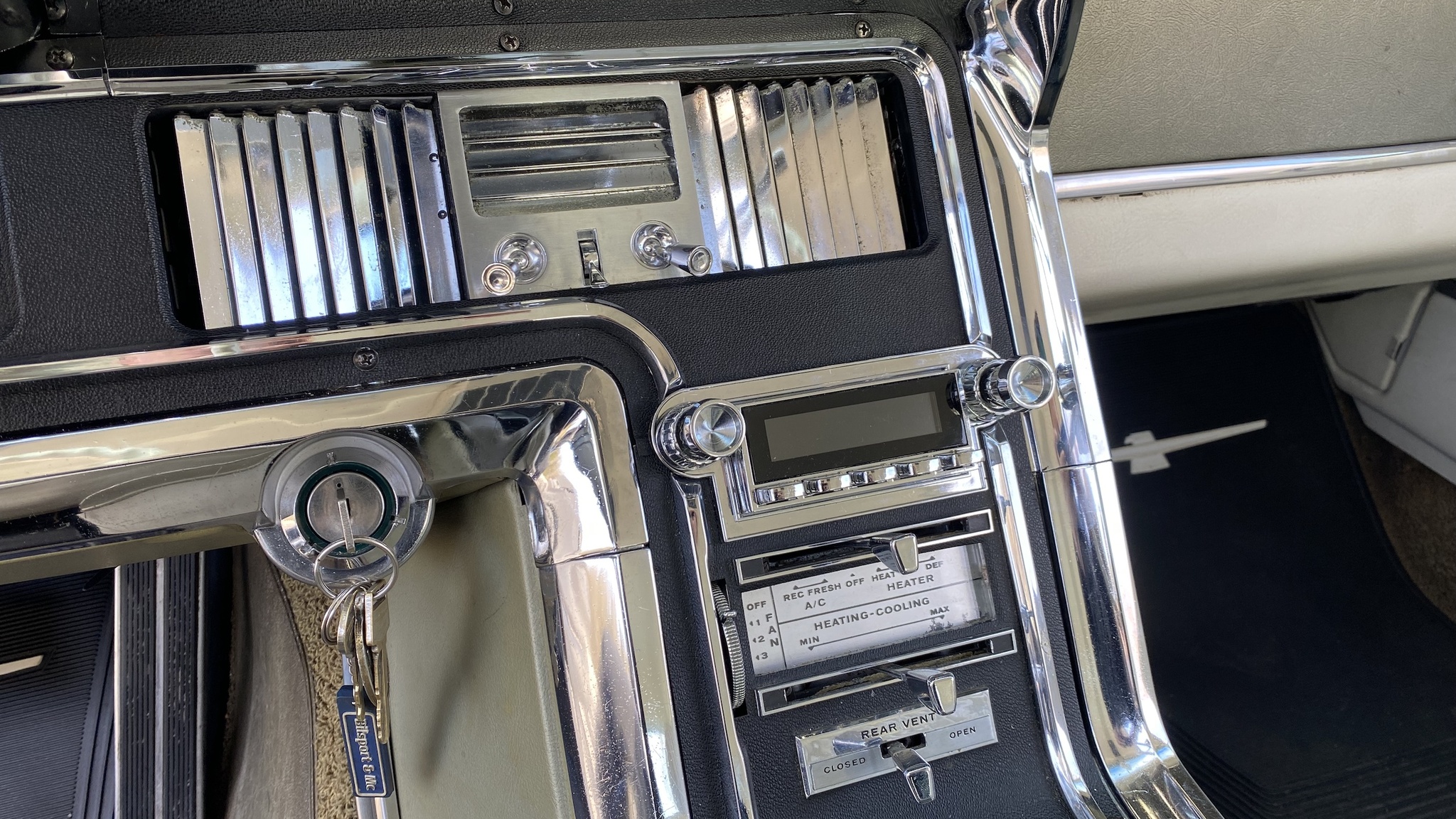 Interiörbild 1966 Ford Thunderbird Town Hardtop 6.4