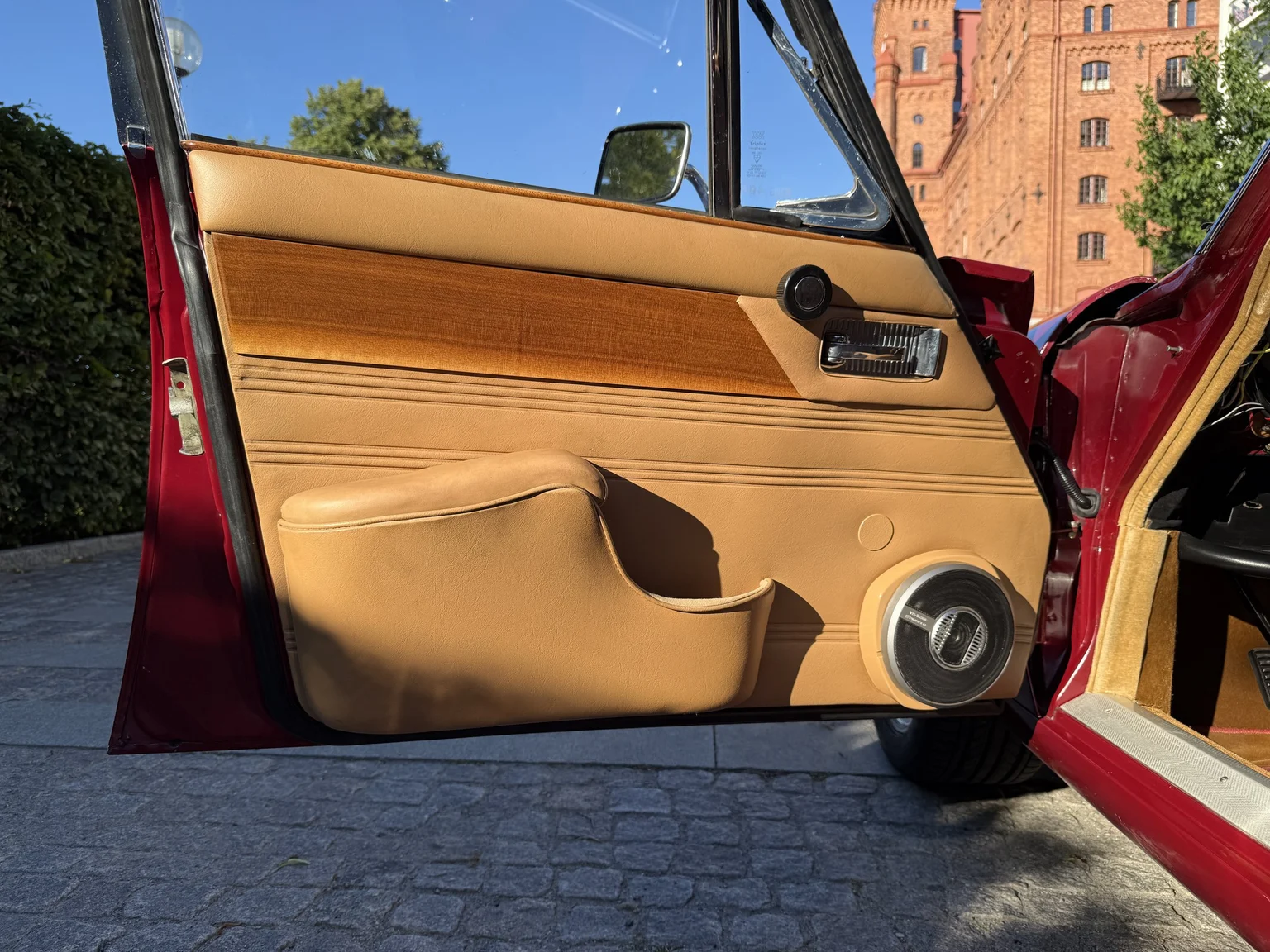Innenraumfoto von 1970 Jaguar XJ12 Performance (3)