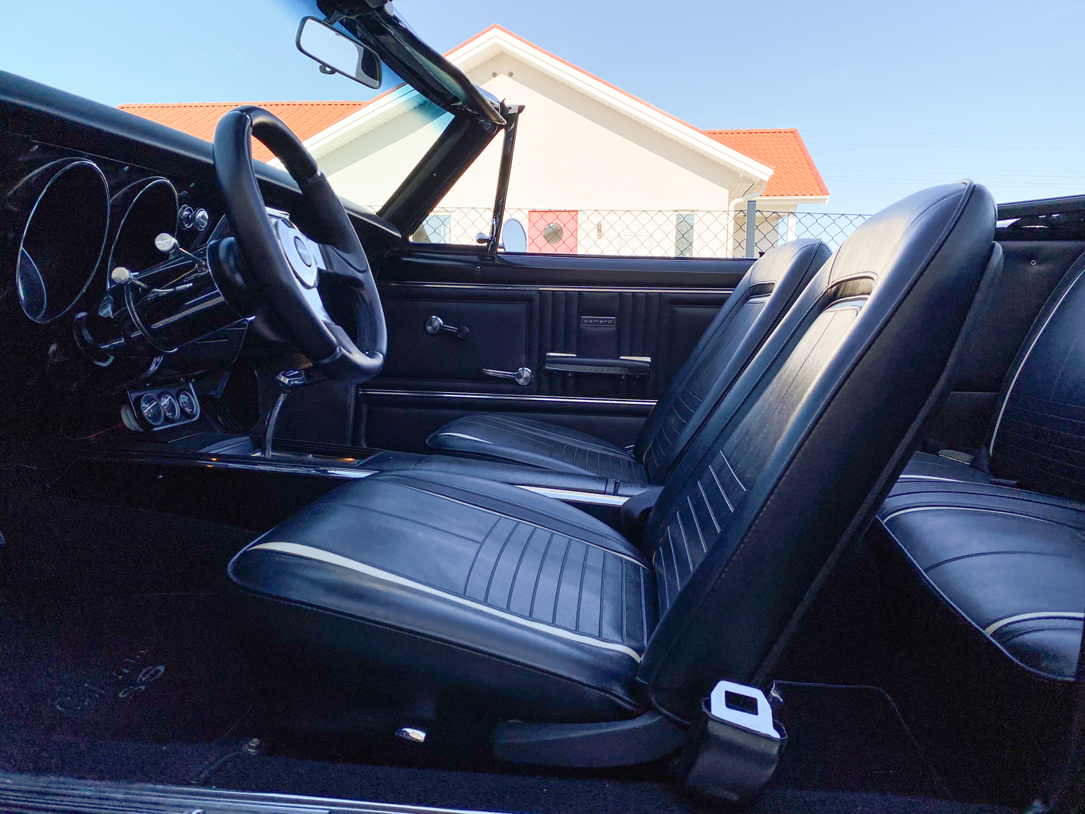 Innenraumfoto von 1967 Chevrolet Camaro 383ci Convertible (6)