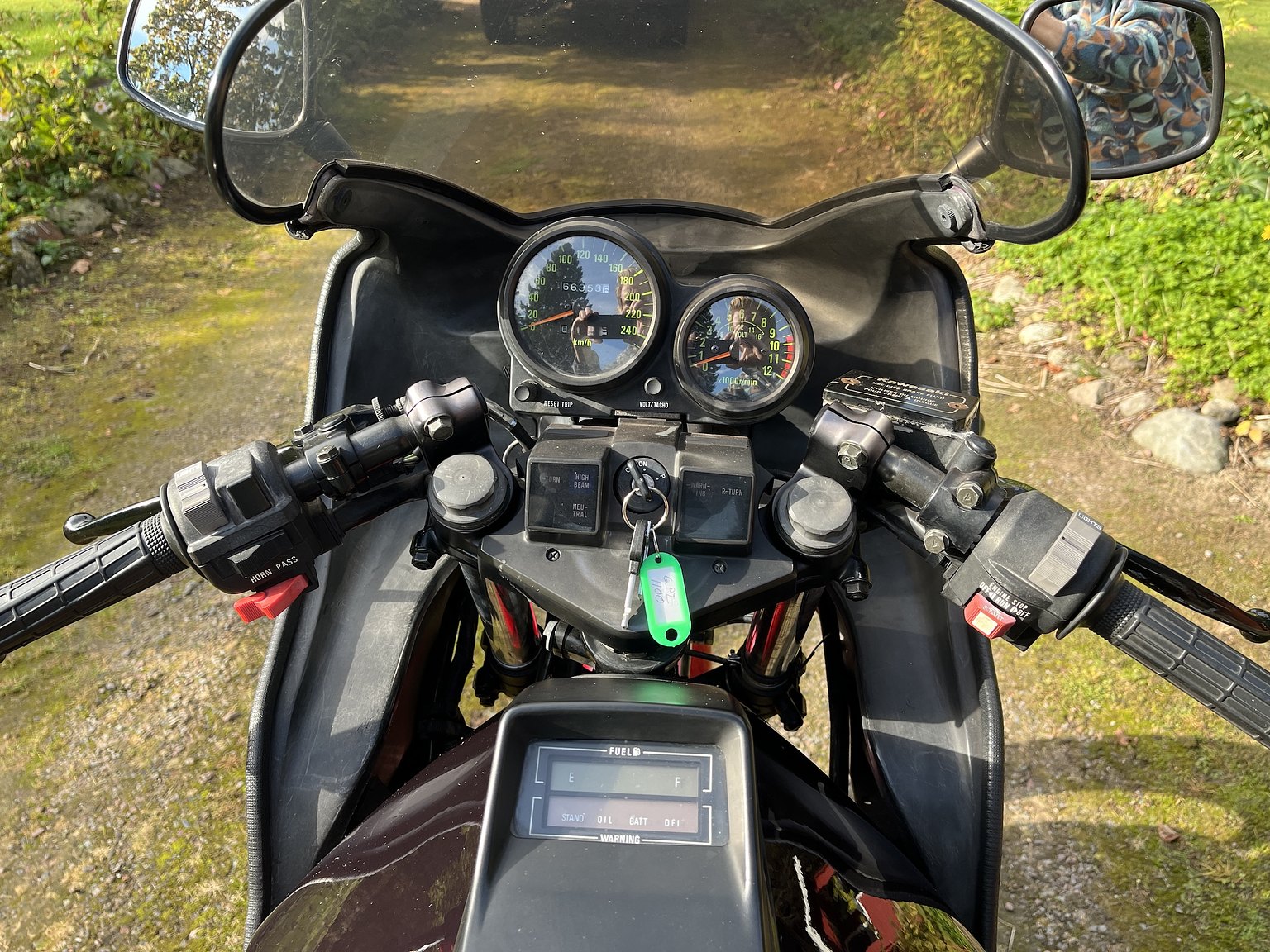 Exteriörbild på 1984 Kawasaki ZX1100 GPZ