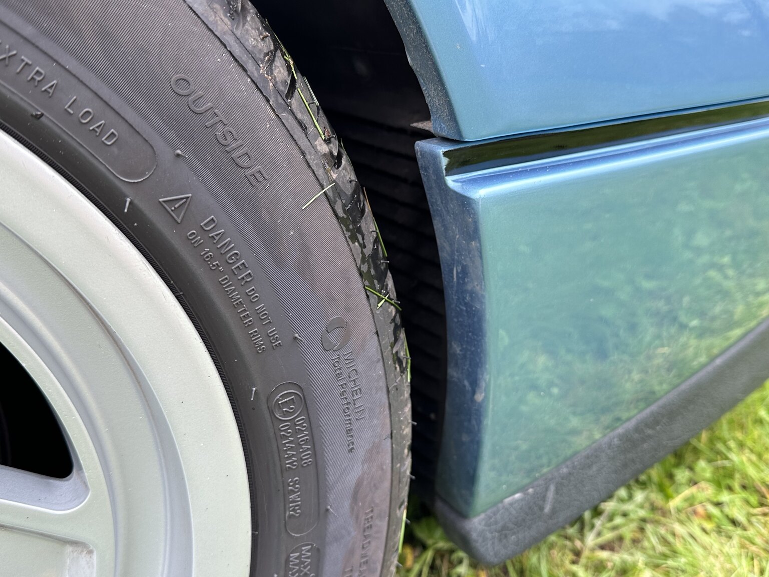 Aussenfoto 1986 Ferrari 328 GTS