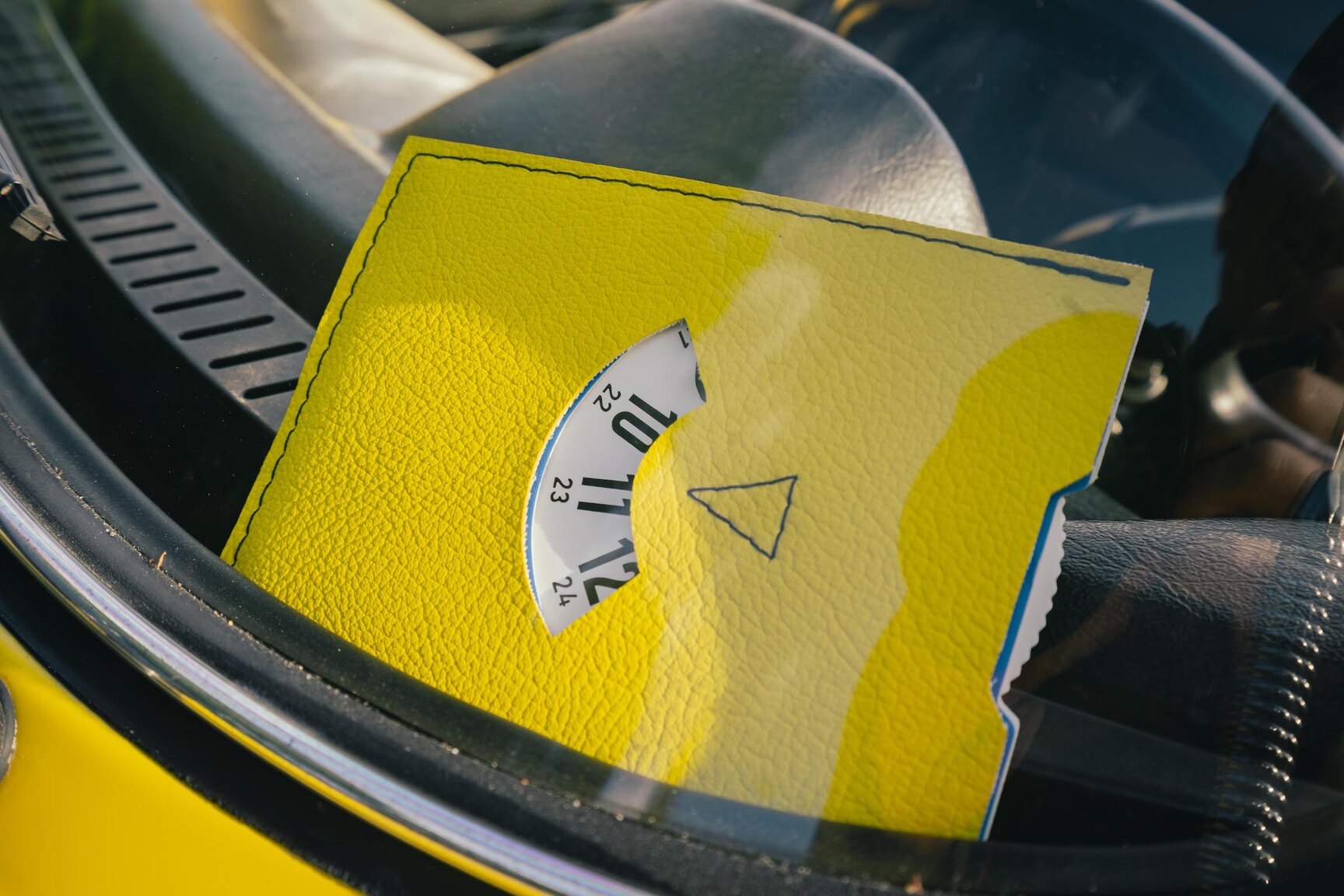 Aussenfoto 1973 Volkswagen Bubbla Karmann 1303 LS (38)