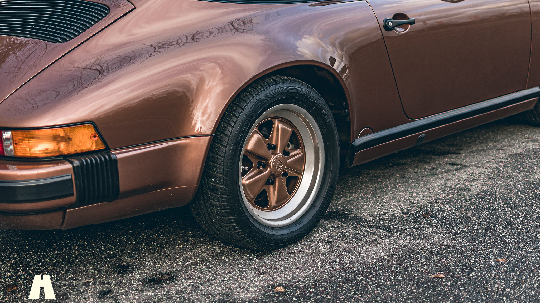 Aussenfoto 1989 Porsche 911 Carrera 3.2 Targa (47)