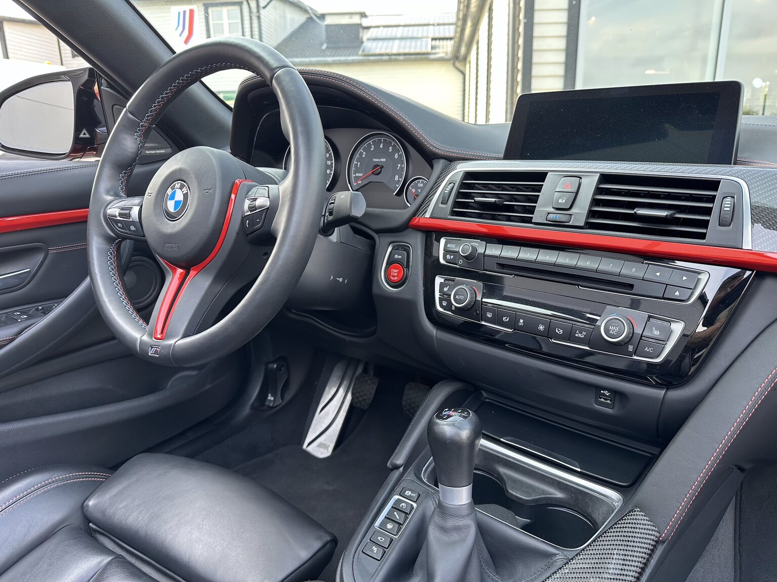 Interior image of 2018 BMW M4 Competition Convertible F83 Manual