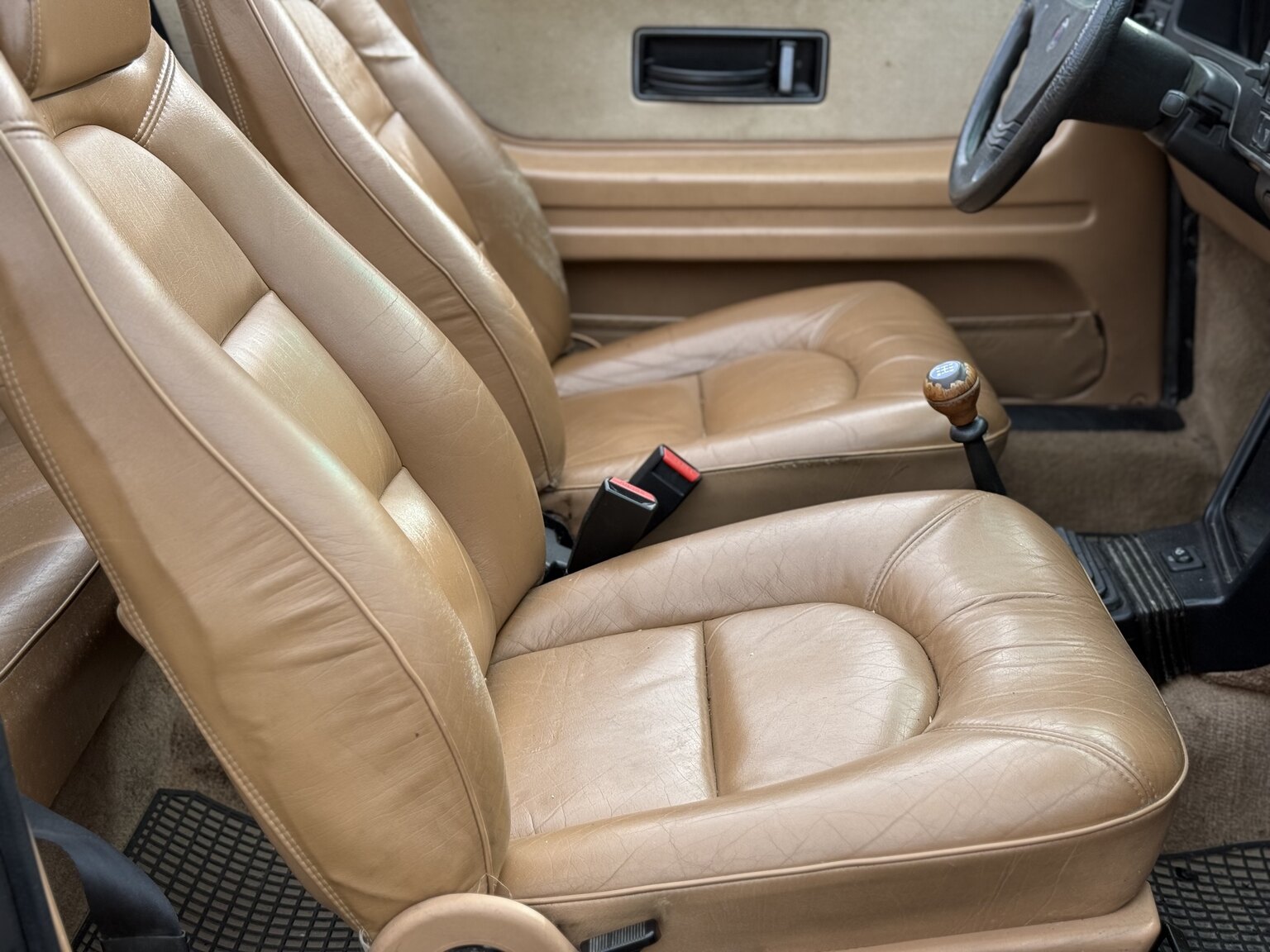 Interior image of 1987 SAAB 900 Cabriolet 2.0 Turbo T16